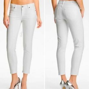 Paige White Demin Jeans Pants Kylie Crop style size 28 Great Shape
